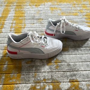 Puma sneakers 6.5